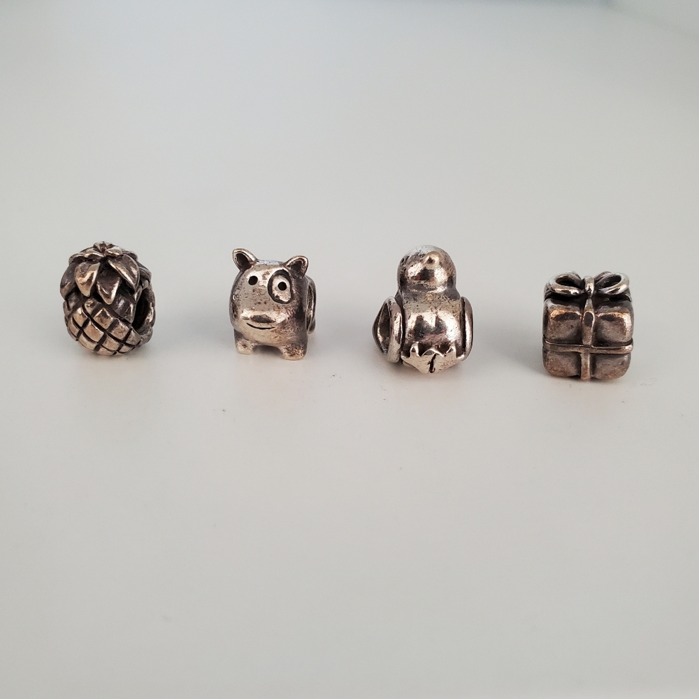 4 Pandora charms